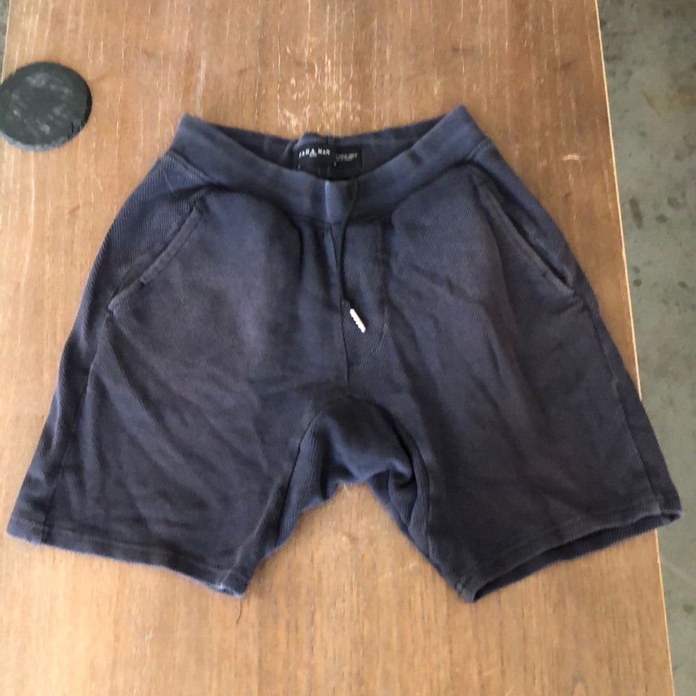 Zara men basic lounge shorts.